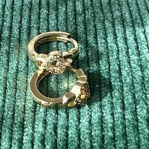 Elegant Gold Ring Set